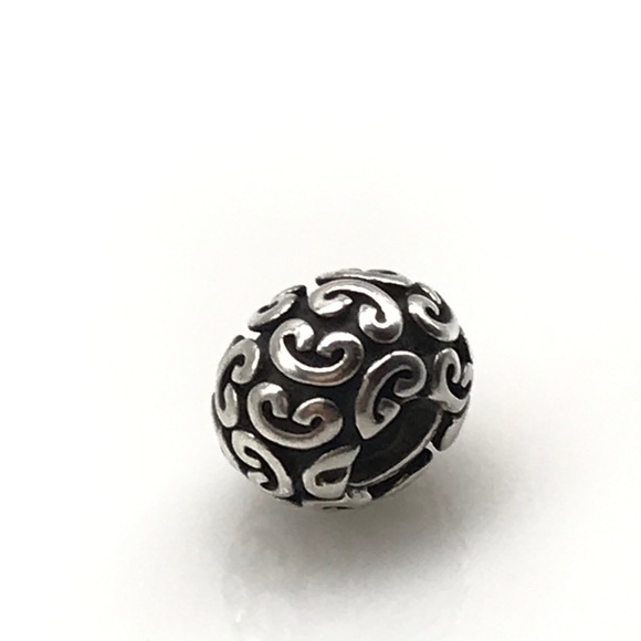 Pandora Retired Unique Design Charm - Picture 4 of 5
